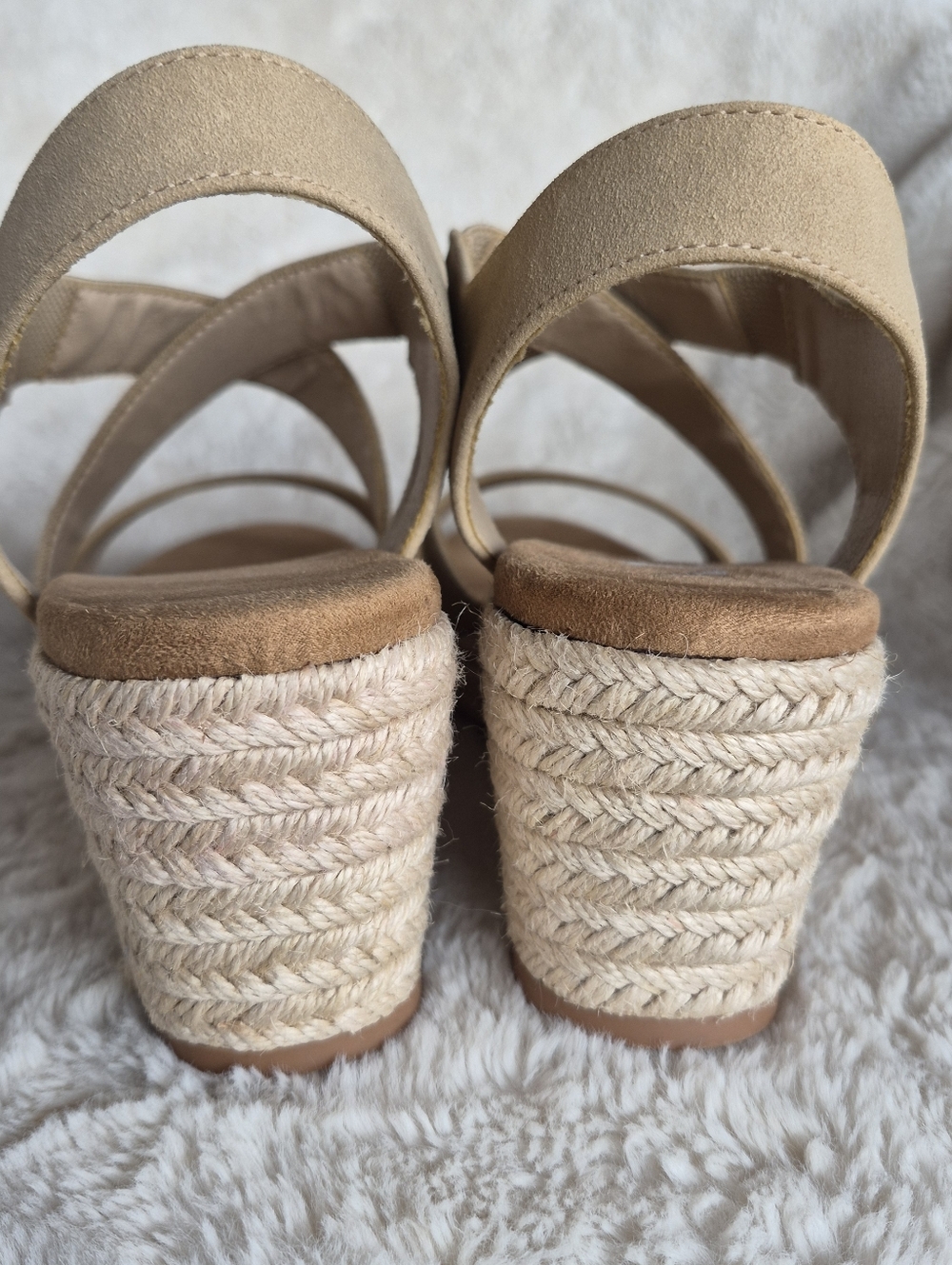 Wedge Criss Cross Stretch Low Sandals Womens Sz 10W Neutral Tan Minimalist - Picture 5 of 8
